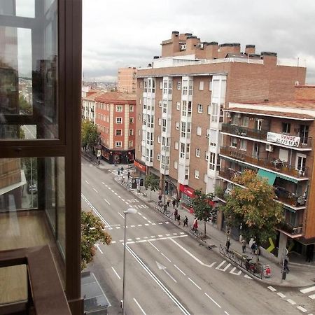 Apartamentos Urgel Madri Exterior foto
