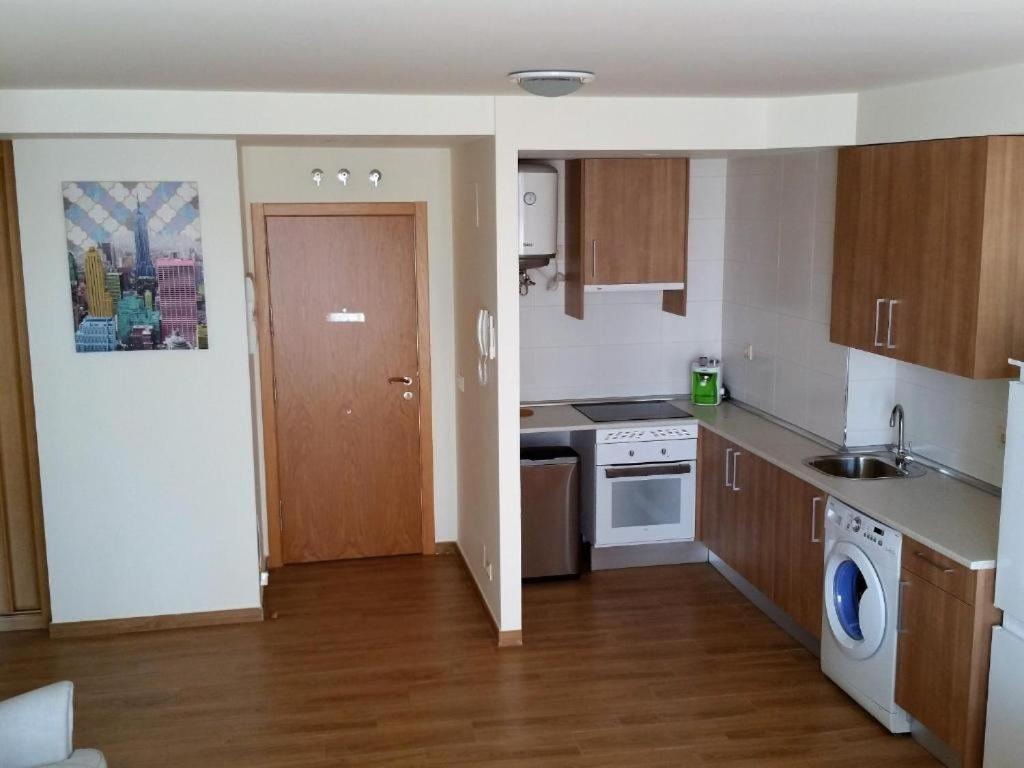 Apartamentos Urgel Madri Exterior foto
