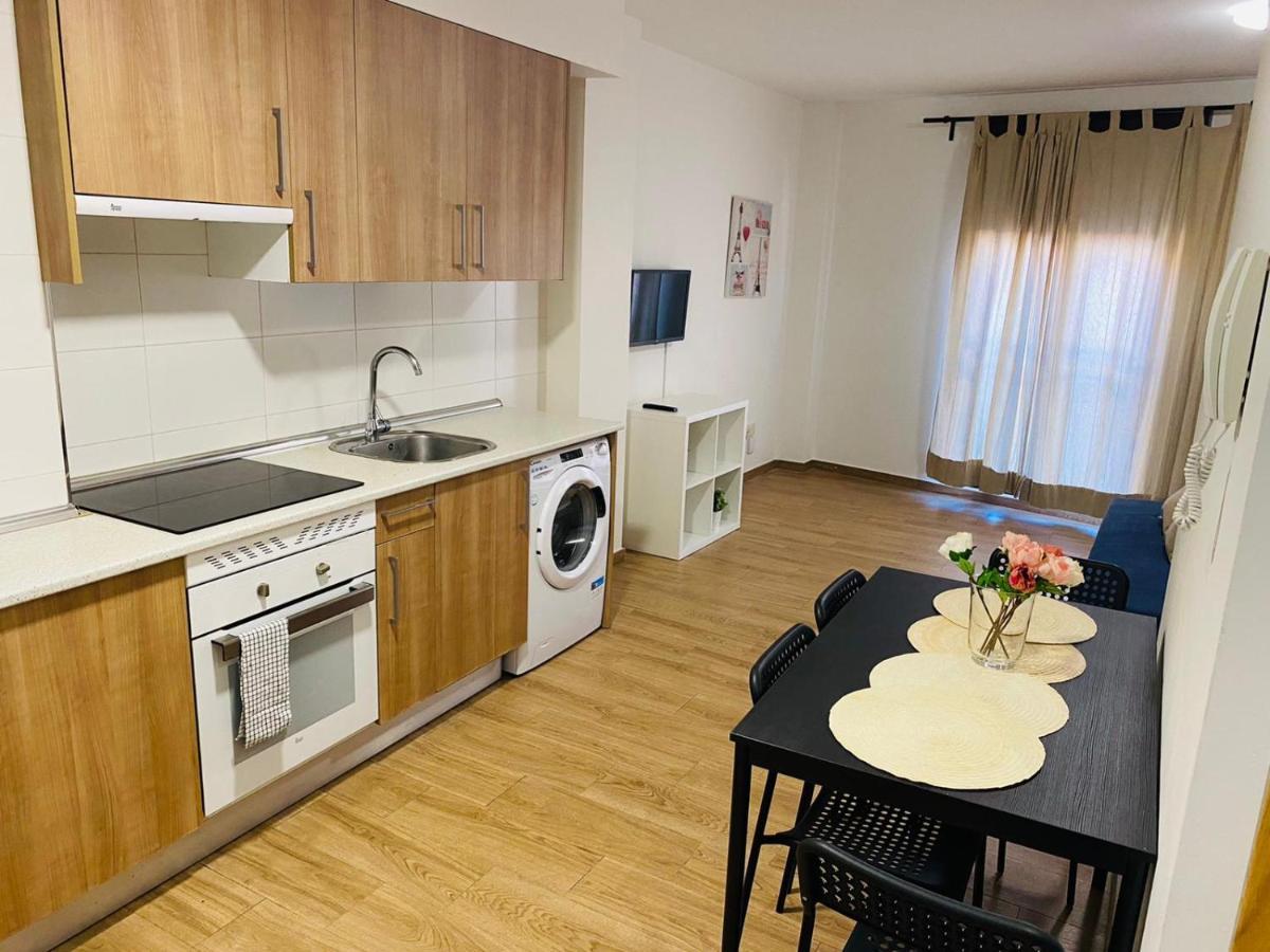 Apartamentos Urgel Madri Exterior foto